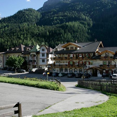 Hotel B&B Andreas Canazei Exterior photo
