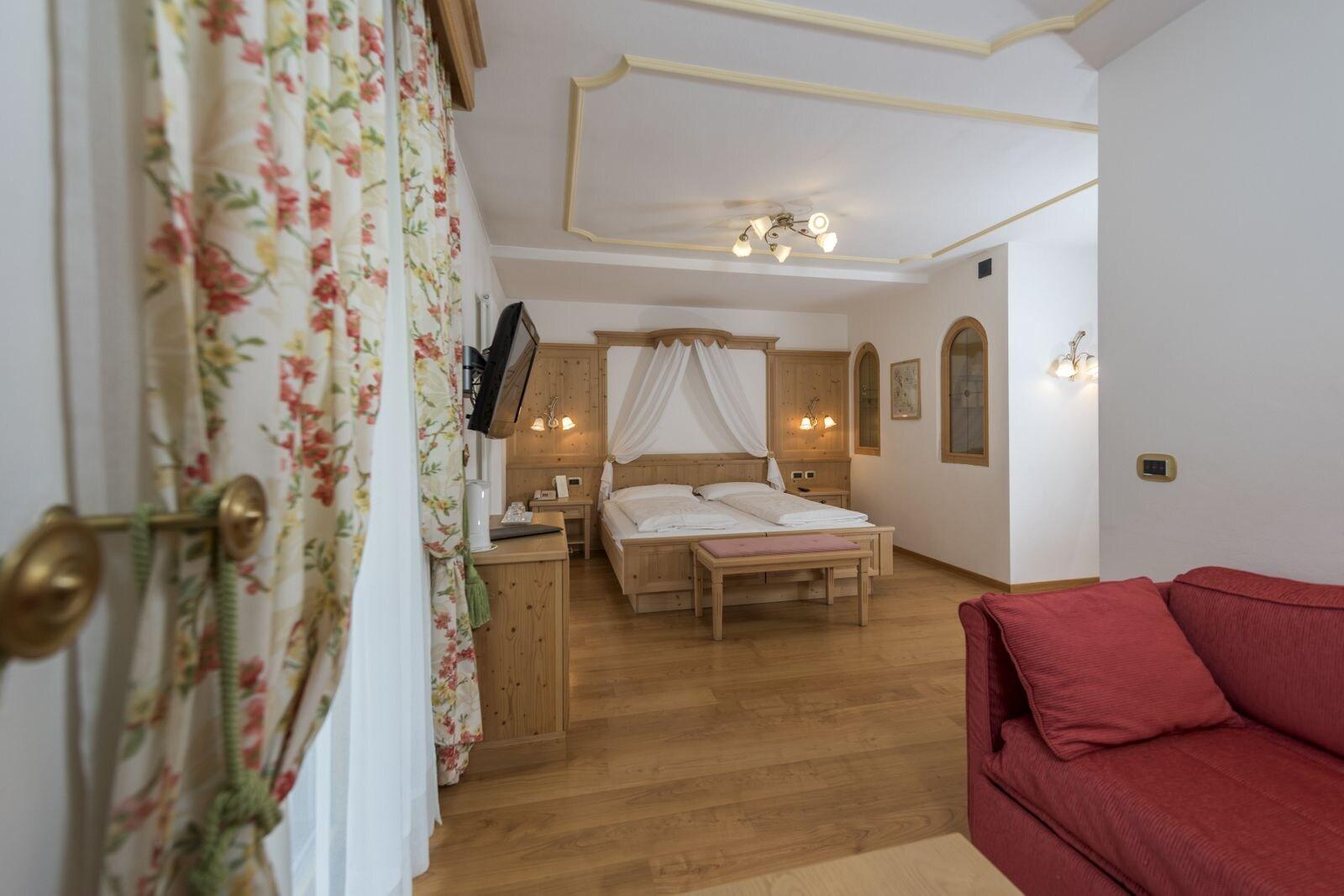 Hotel B&B Andreas Canazei Exterior photo