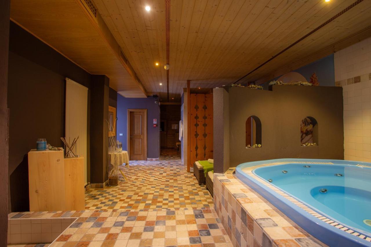 Hotel B&B Andreas Canazei Exterior photo
